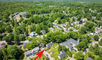 21 Elm St, Belfast, ME 04915