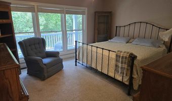 5 A114 N Apple Canyon Rd, Apple River, IL 61001