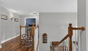 43 Skyline Rd, Bangor, ME 04401