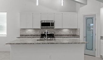 484 PLATEAU Dr, Socorro, TX 79927