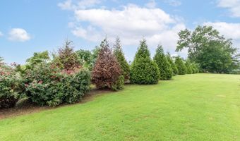14772 Wildwood Dr, Athens, AL 35613