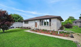 601 Pleasant View Dr, Aurora, IN 47001
