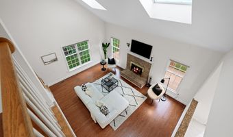 18 MONTFORT Dr, Belle Mead, NJ 08502
