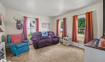 714 2nd Ave, Ackley, IA 50601