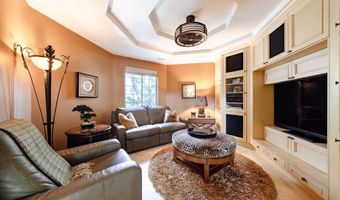 917 Iiwi St, Honolulu, HI 96816