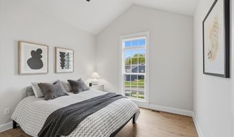 333 Crest Ln, Adams Twp., PA 16046