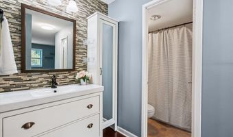 307 YOAKUM Pkwy 406, Alexandria, VA 22304