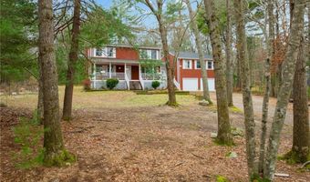 215 Fenner Hill Rd, Hopkinton, RI 02832