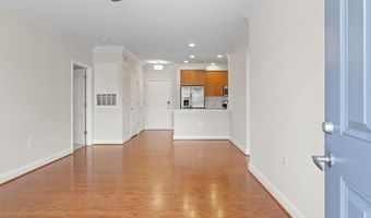 1115 CAMERON St 114, Alexandria, VA 22314