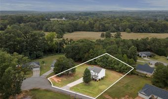 102 Lochenshire Pl, Belton, SC 29627