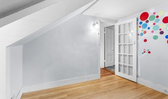 15 Grant St, Bangor, ME 04401