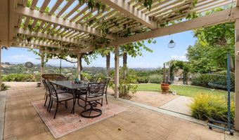 2281 Corner Creek Ln, Fallbrook, CA 92028