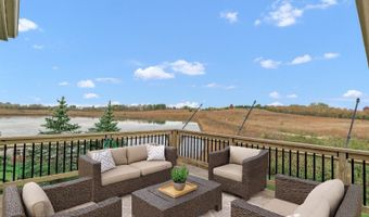 2660 Harnish Dr, Algonquin, IL 60102