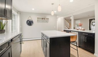 580 Old Main St, Coventry, RI 02816