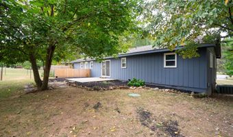 202 E Cawlfield St, Ash Grove, MO 65604