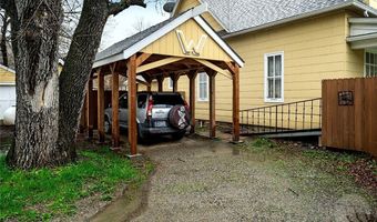 43 N Woodard Ave, Absarokee, MT 59001