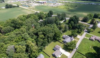 5902 Oak Ln, Anderson, IN 46013