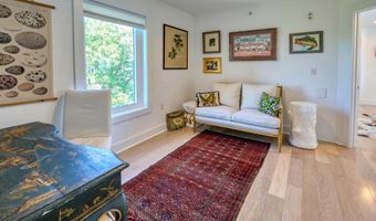205 E SAVANNAH Rd, Lewes, DE 19958