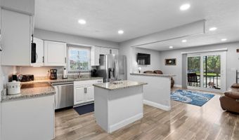 1640 JUNO Trl 205A, Astor, FL 32102