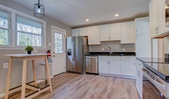 6417 EARLHAM Dr, Bethesda, MD 20817