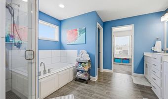6416 N 142nd St, Basehor, KS 66007