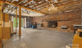 244 Mcmahon Ln, Bakersville, NC 28705