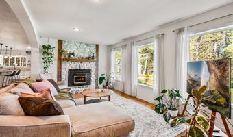 883 Mountain View Rd, Clark Fork, ID 83811