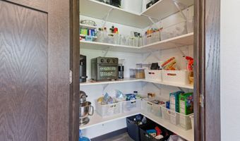 1209 Kettering Dr, Aberdeen, SD 57401