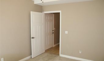 3214 E Leverett Ct, Alton, IL 62002