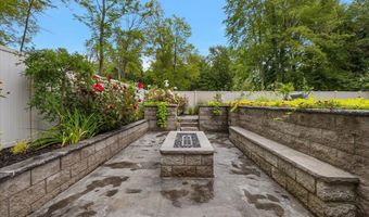 6182 High, Algonac, MI 48001