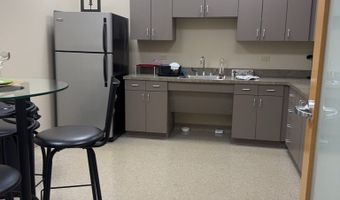 2390 Esplanade Dr 206, Algonquin, IL 60102