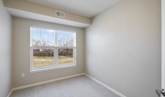 1427 34th Ave SW 220, Altoona, IA 50009