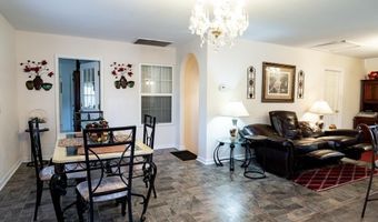 521 N Calhoun Shores Pkwy, Calhoun Falls, SC 29628