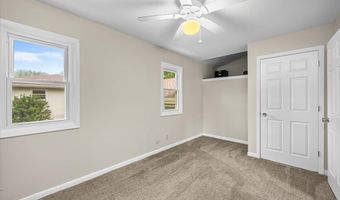 640 Ash St, Algonquin, IL 60102