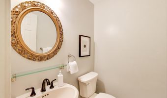 7806 FOX GATE Ct, Bethesda, MD 20817