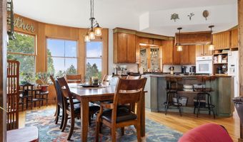 24352 State Hwy Ee, Aurora, MO 65605