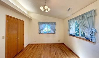 860 JODEE Ln, Brookings, OR 97415