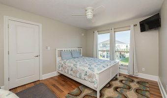11057 Idaho St, Bay St. Louis, MS 39520