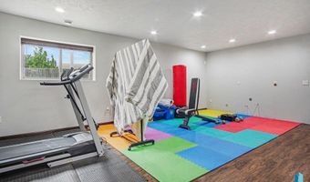 101 S Summer Ave, Brandon, SD 57005