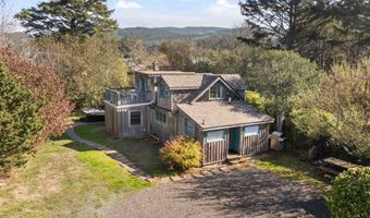 1062 S BREAKER Ave, Rockaway Beach, OR 97136