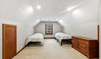 1837 S LEE St, Appleton, WI 54915