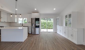 522 N Castle Rd, Addison, IL 60101