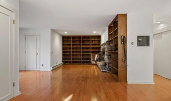 484 Cognewaugh Rd, Cos Cob, CT 06807