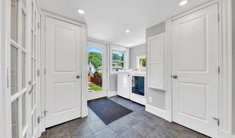 31 Ashton St, Beverly, MA 01915