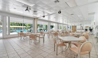20400 W Country Club Dr 214, Aventura, FL 33180
