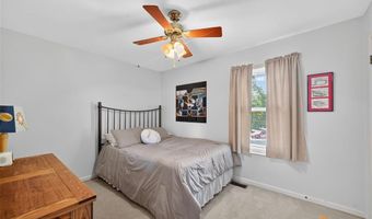 554 Lering Ct, Ballwin, MO 63011