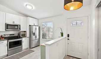 567 AQUATIC Dr, Atlantic Beach, FL 32233