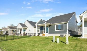 27633 Maryjane Ln E, Chesterfield, MI 48047