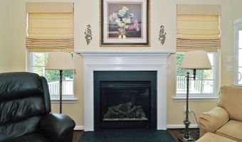 3 Battery Ct, Barnegat, NJ 08005