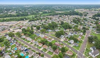 16 PARK Dr, Bellmawr, NJ 08031